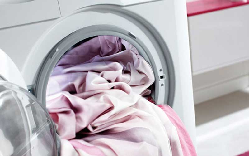 How to Wash Silk in the Washing Machine